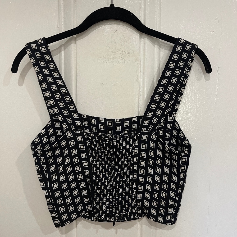 Reformation Black and White Crop Top - Picture 6 of 8